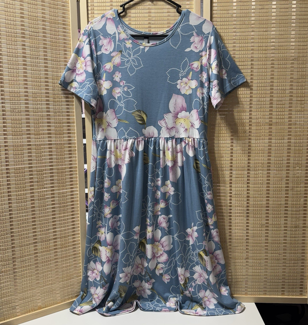 DB Moon Dress Women's Size Large Blue Floral Midi Length Fit and Flare Pockets